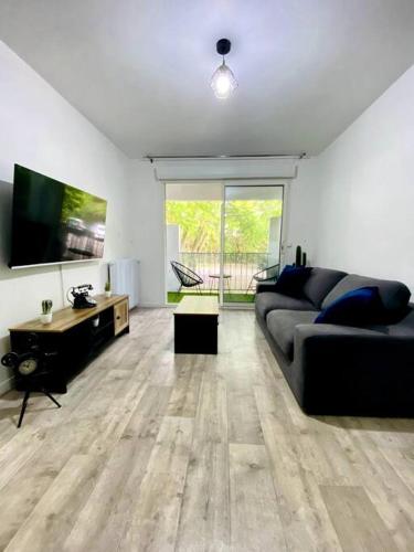 Le Havre de paix Montpellierain - terrasse et parking prive in Saint-Eloi