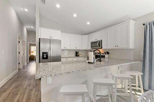 SunRise Cottage - Minutes to Downtown & Beaches in St. Augustine, USA