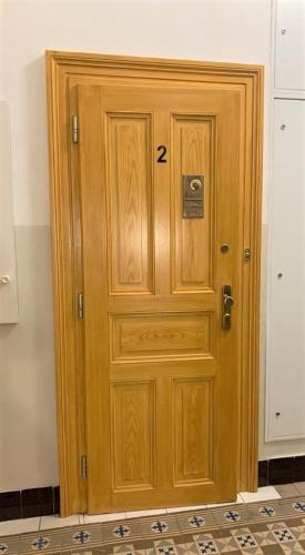 One-Bedroom Apartment image 9