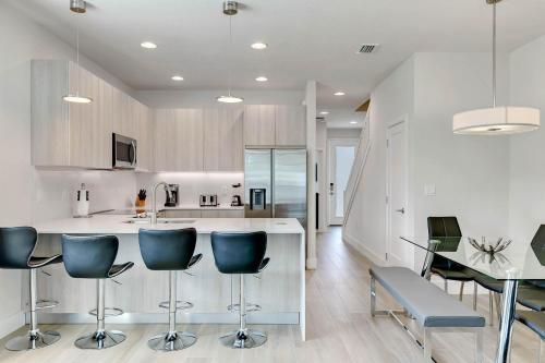 Hidden Forest 3 Bedroom Vacation Home (2020)