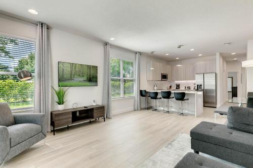 Hidden Forest 3 Bedroom Vacation Home (2020)