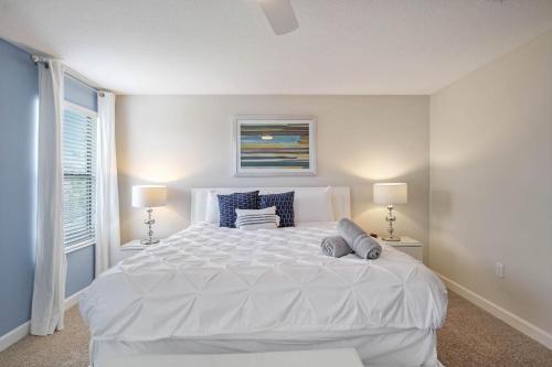 6 bedrooms pool home Gated resort Solterra Resort in Davenport, USA