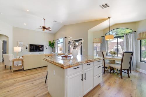 Near Golf and Hikes! Poolside Retreat in Phoenix in 沙漠景觀村