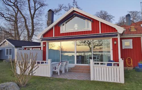 Awesome Home In Slvesborg With House Sea View