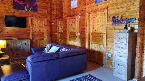 3-Bed Lodge - Sleeps 7 - Hot Tub - Pet Friendly, Skipton (foto 8)