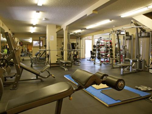 pusat kecergasan, YPC Fitness & Accomodations in Invermere (BC)