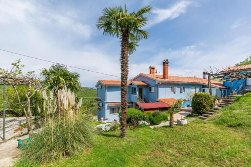 Apartments with parking space Brsec, Opatija - 7796
