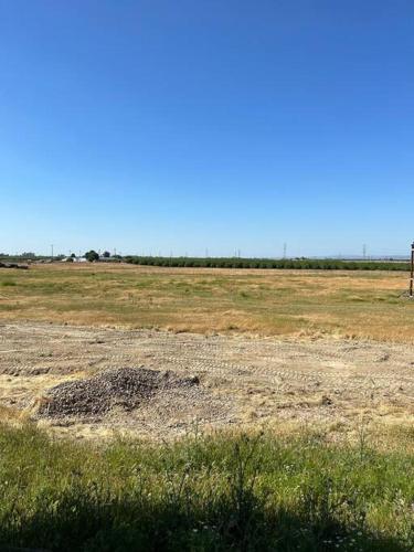 Adorable One Bedroom Cottage in Oakdale (CA)