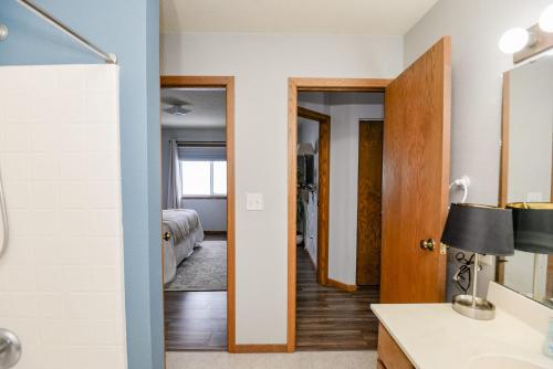 NEW Eco Chic Townhome off 25th in Fargo, USA