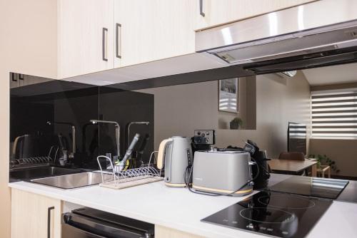 Ideal 1BR Unit in the Hot Spot of Surry Hills - image 2