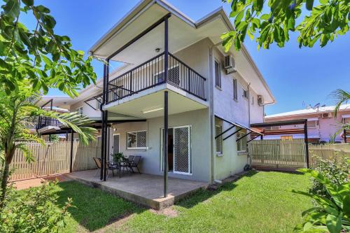 Charming 3BR Retreat in Central Location of Darwin