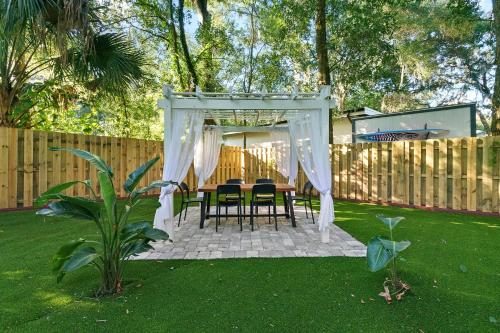 The Garden Cottage - Pet Friendly & 5 Mins to Town in Other