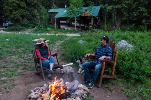 Pioneer Guest Cabins - image 10