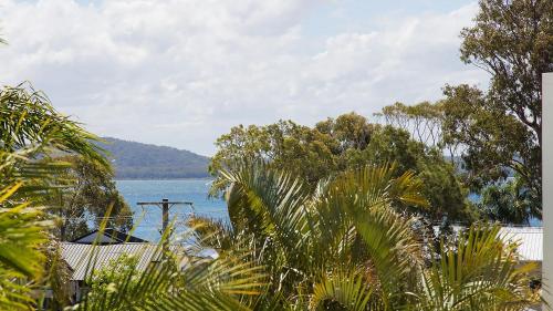 pet friendly - Views- Meters to the Beach & Anchorage Port Stephens, Corlette (fotografie 8)
