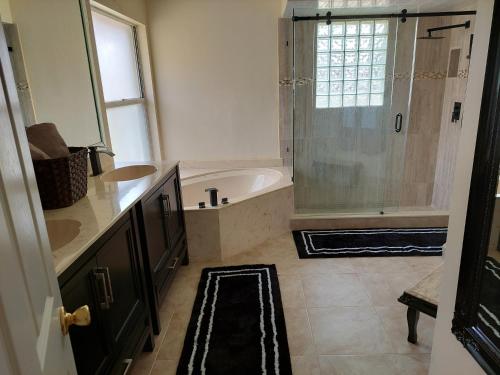 Bathroom, Cozy Home away from Home in Royal Palm Beach (FL)