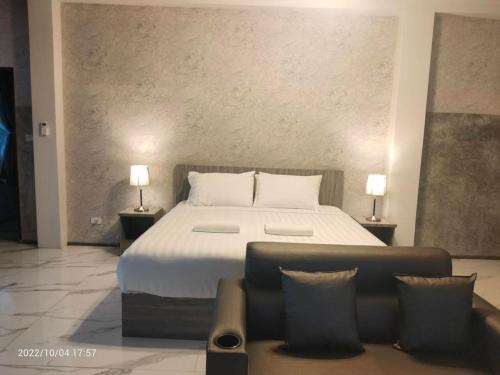 2 twin beds