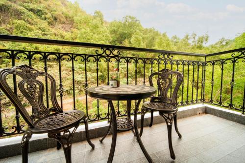 Terrazzo/balcone, CAT BA WONDER HOTEL in Cat Ba Island