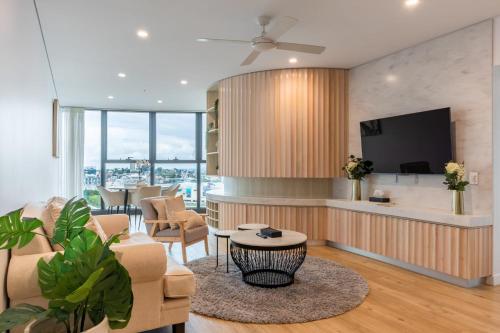 Ultimate Riverview Designer 2BD Apartment at CBD