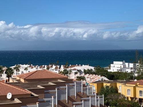Orlando - Sea View Apartment in Costa Adeje, Adeje