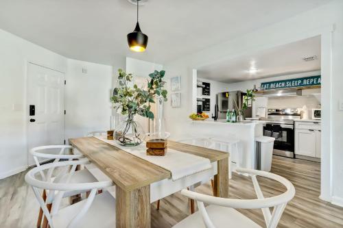 Las Olas Cabana- Close to Beach & Restaurants in St. Augustine, USA