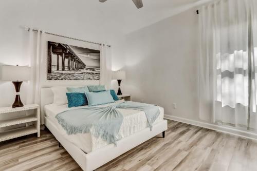Lux Beach Cabana - Close to Beach & Restaurants in St. Augustine, USA