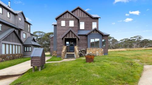 Three-Bedroom Chalet