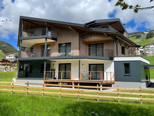  BERGZEIT Appartements, Pension in Saalbach Hinterglemm