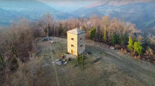 Tower house XV century - Chalet - Polinago