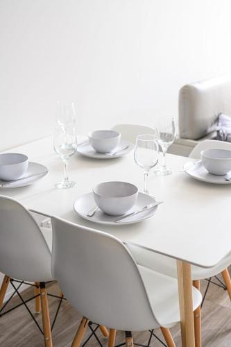 Comfy 2BD Apt in heart of North Sydney near by CBD - image 6