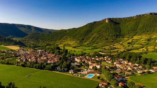 Domaine Du Roc Nantais – Nant, NY