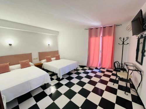 Hostal Micaela - image 6