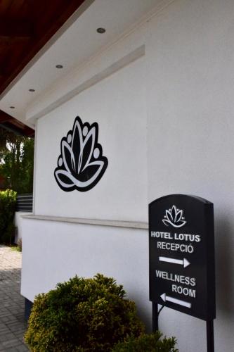 Hotel Lotus