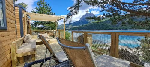 Bungalow with Patio