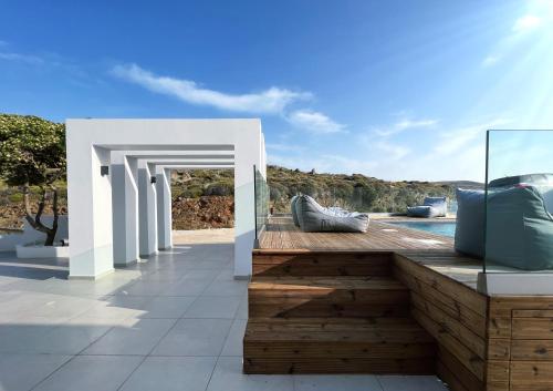 Viesnīcas āriene, The Thermia Suites in Loutra (Kythnos)