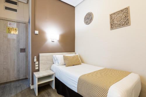 Sweet Hotel Continental - image 4