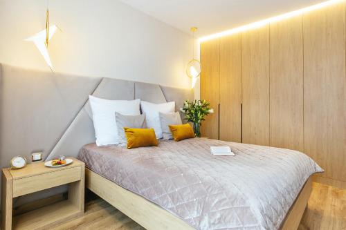 Golden Queen Apartments Old Town