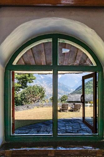 Kilátás, Mountain Lodges of Nepal, Majgaon in Dhampus