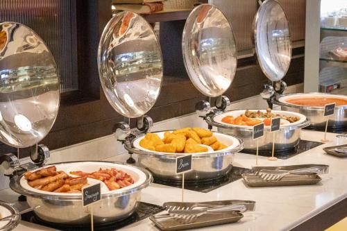 Clayton Hotel Cambridge formerly The Tamburlaine Hotel - image 14