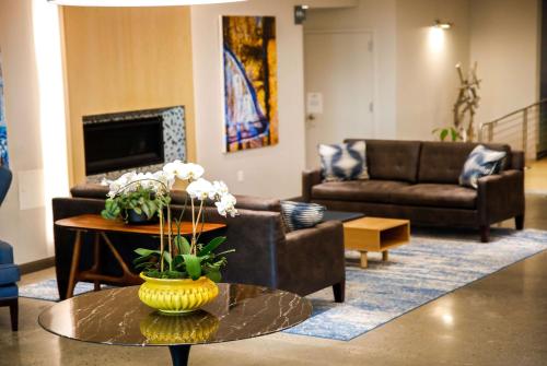 Wingate by Wyndham Bronx Haven Park in Bronx, USA