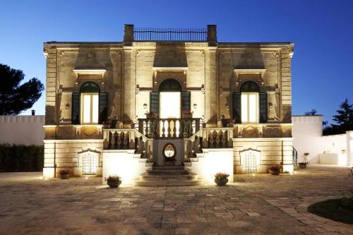  Villa Favorita Luxury in Cozzana