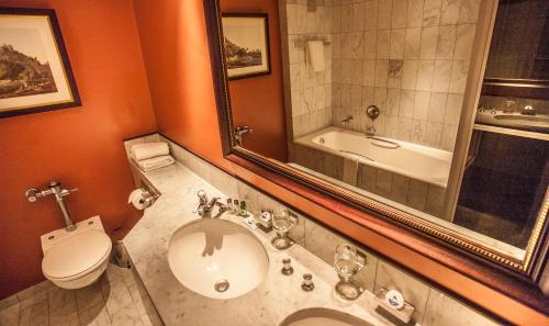 Bathroom, The Royal Hotel by Coastlands Hotels & Resorts in Durban City Center