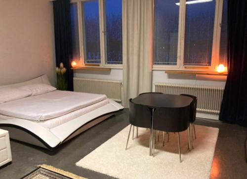 1 king bed, 2 twin beds