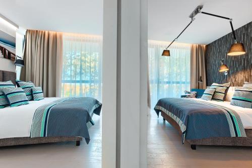 Dune Beach Resort in Mjelno