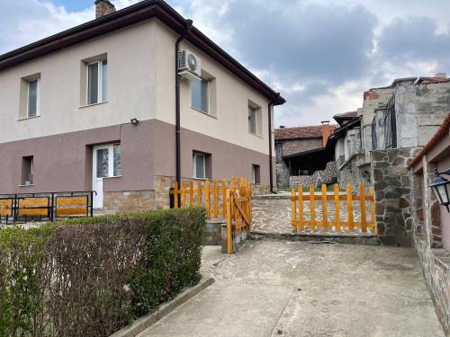 Еделвайс Edelvais (Еделваис Edelvais) in Dolna Banya