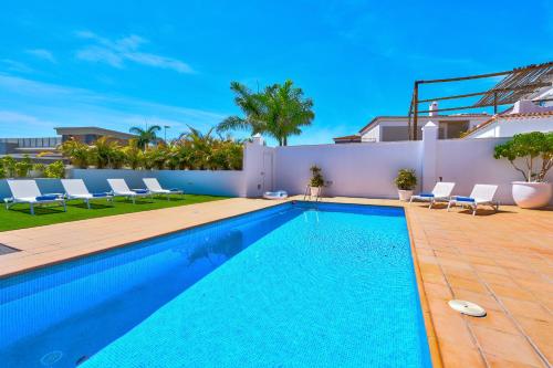 Espectacular Villa Aurora By Paramount Holidays