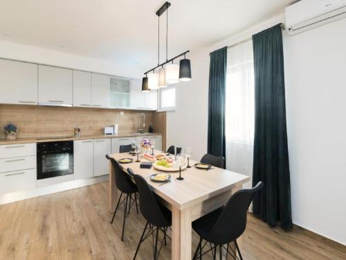 virtuve, Guest House Mistral in Radovin
