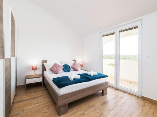 Guest House Mistral in Radovin