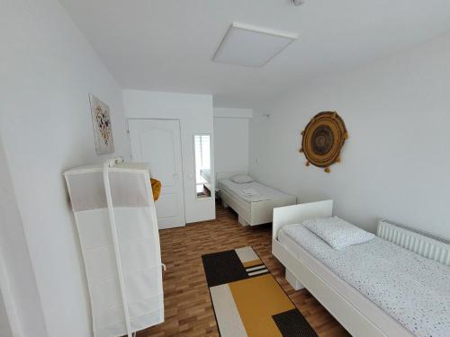 Capra Vecinului Capra Vecinului