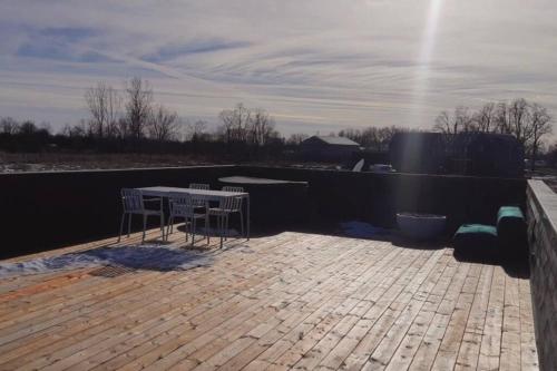Hygge House Cozy Boutique Guest House ST-2019-0349 R2 in Niles Corners (ON)
