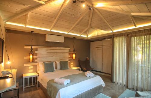 Nostos Hotel in Afytos